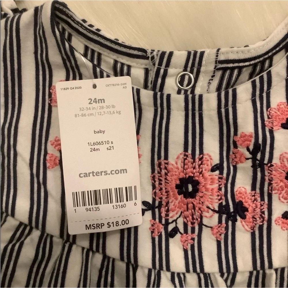 NWT Carter’s one piece patterned outfit❤️❤️❤️❤️